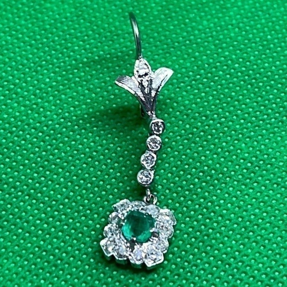 Diamonds real and emeralds 10k real solid gold earrings - Picture 2 of 11